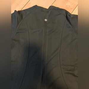 Lululemon short sleeves Tshirt